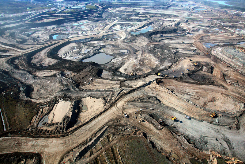 Neil on the Oil Sands, Fort McMurray, Alberta, Canada | BNB: bad-news ...