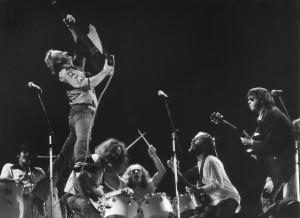 wemb-74-csny-vin-jump